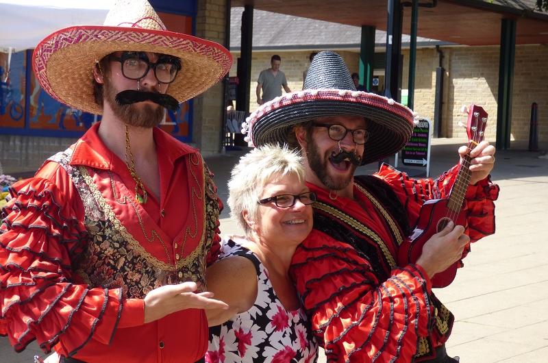 Mother's Day! Los Romanticos were out and about to serenade the lovely señoras!